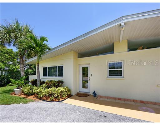 521 74th St., Holmes Beach, FL 34217