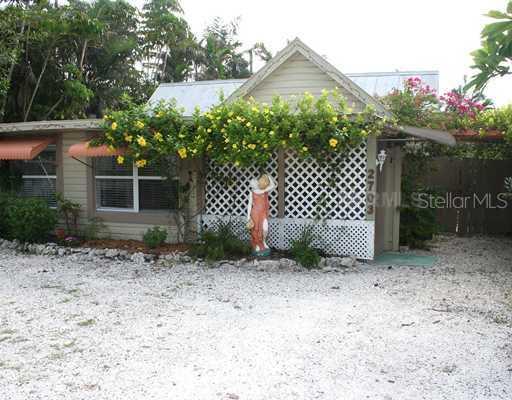 2703 Gulf Dr., Holmes Beach, FL 34217