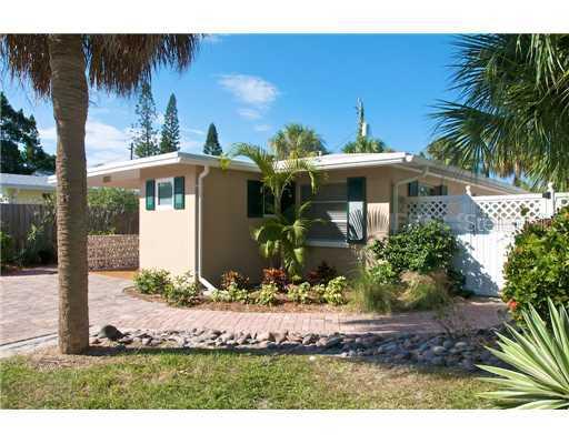 5802 Imperiore Ave., Holmes Beach, FL 34217