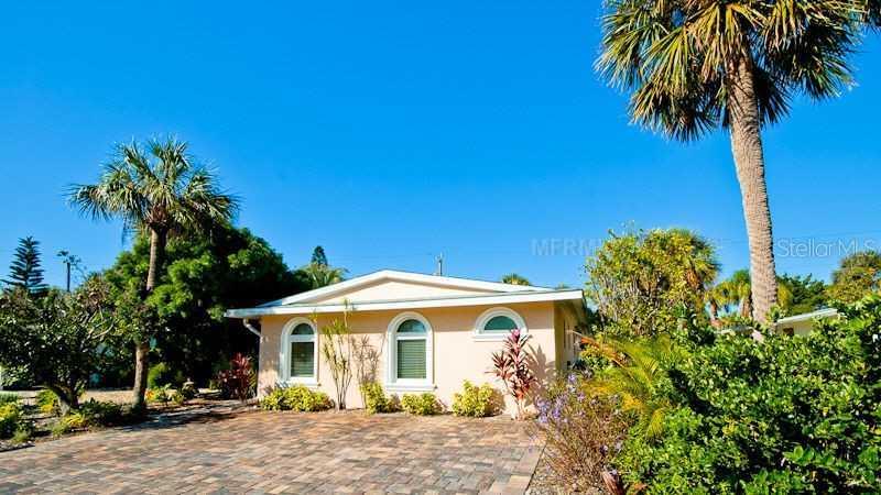 5802 De Palmas Ave., Holmes Beach, FL 34217