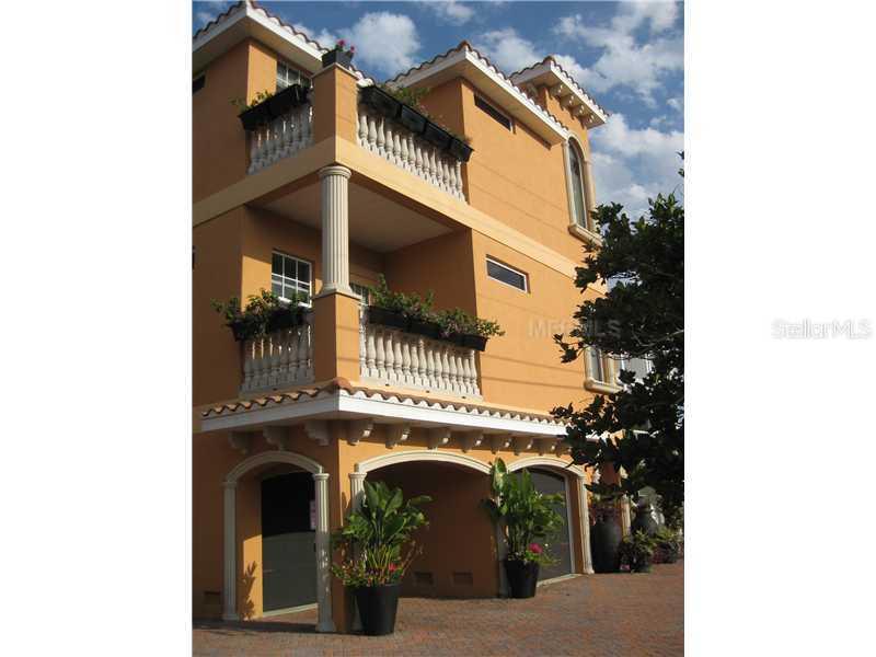 2309 Avenue C #BOTH, Bradenton Beach, FL 34217