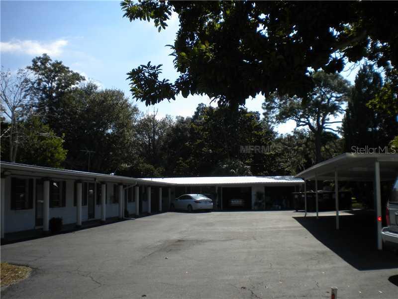 2225 9th Ave., Bradenton, FL 34205