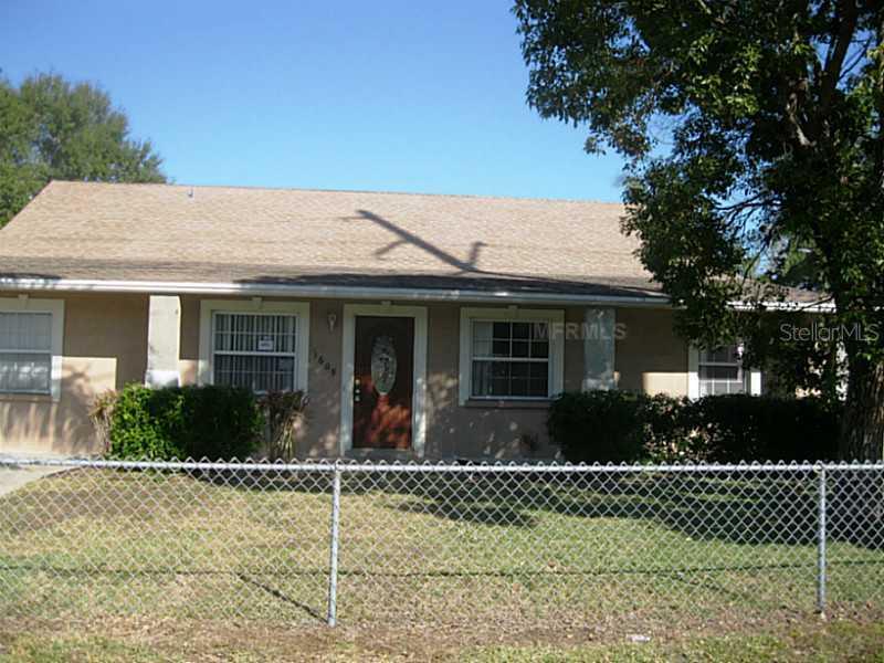 1609 9th Ave., Bradenton, FL 34208