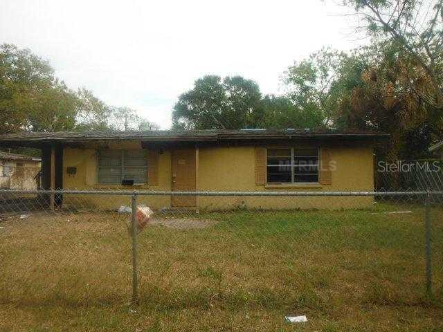 805 18th St., Bradenton, FL 34208