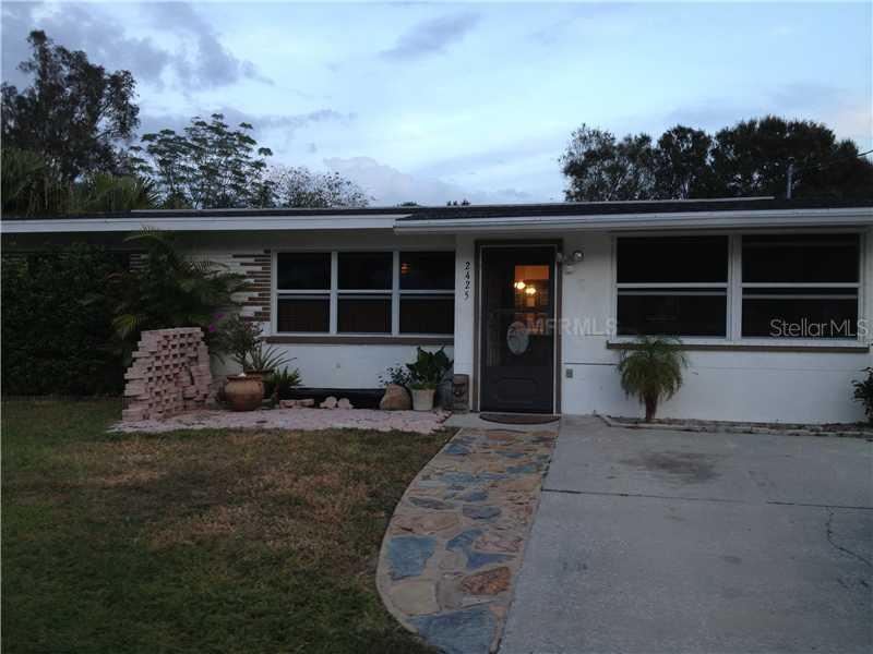 2425 Vinson Ave., Sarasota, FL 34232