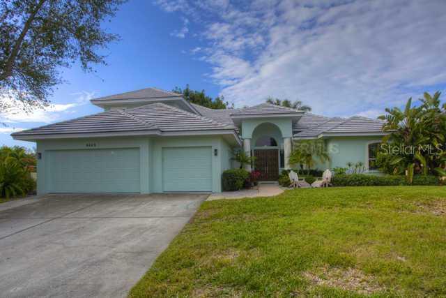 9226 19th Dr., Bradenton, FL 34209