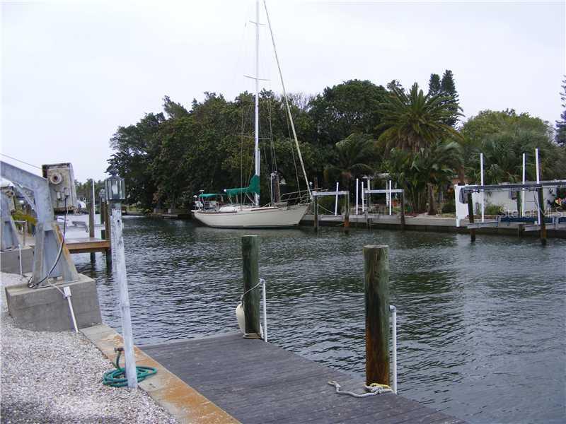 531 67th St., Holmes Beach, FL 34217