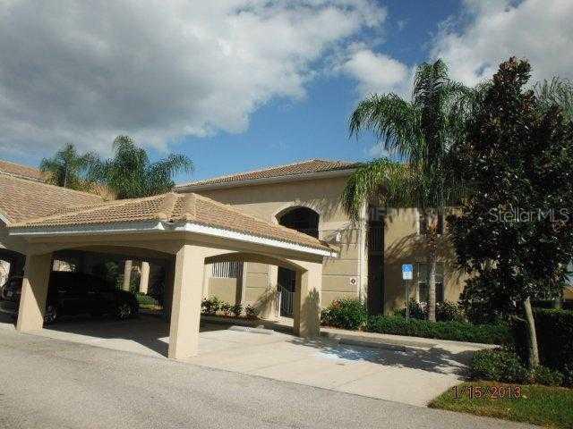 915 Fairwaycove Ln. #207, Bradenton, FL 34212