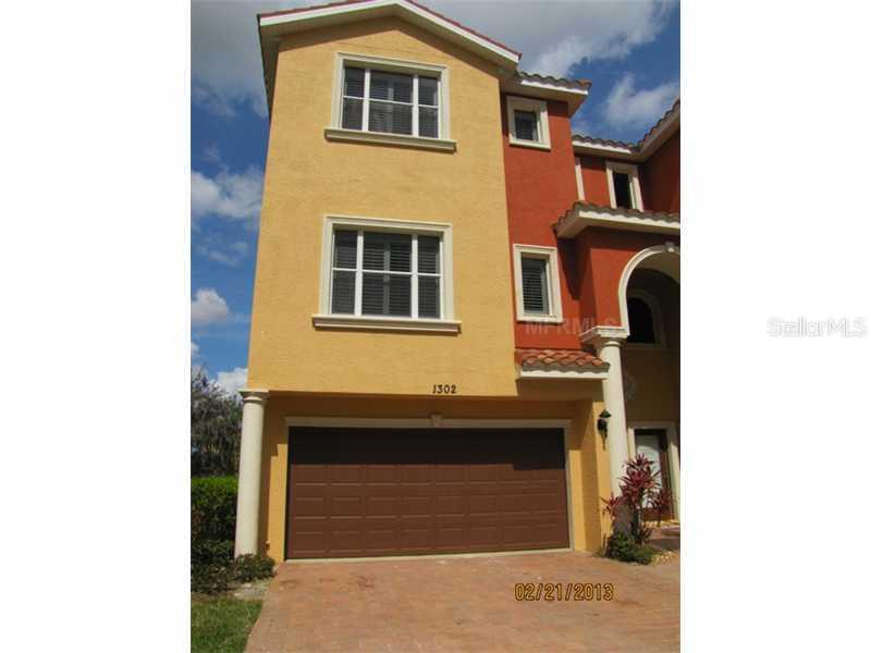 1302 3rd Street Cir., Palmetto, FL 34221