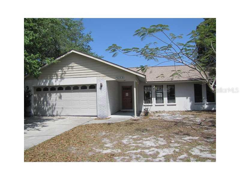 4212 1st Ave., Bradenton, FL 34208