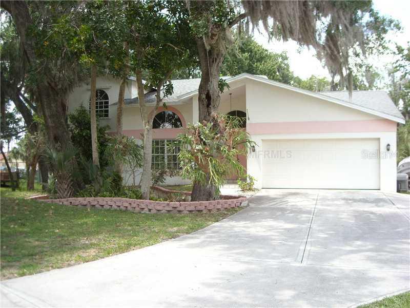 6519 28th Ave., Bradenton, FL 34208