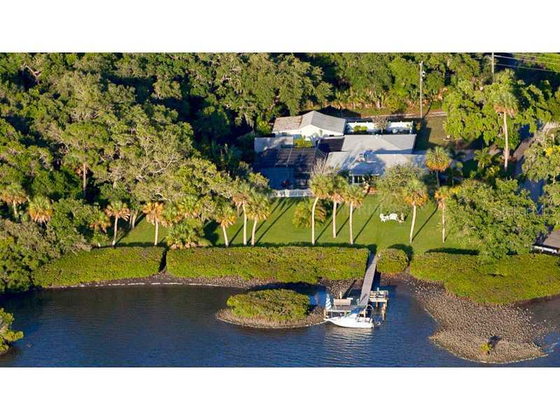 108 61st St., Palmetto, FL 34221