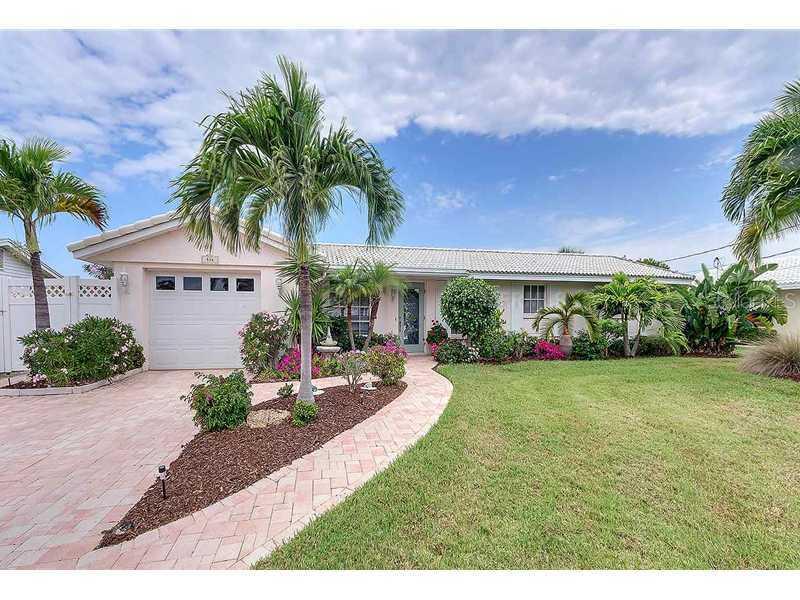 526 68th St., Holmes Beach, FL 34217