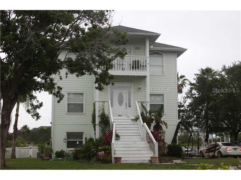 4624 4th Ave., Bradenton, FL 34208