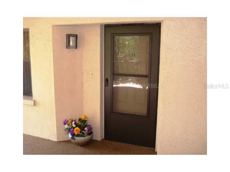 204 3rd St W St. #101, Bradenton, FL 34205