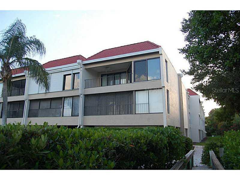 3805 E Bay Dr. #207, Holmes Beach, FL 34217