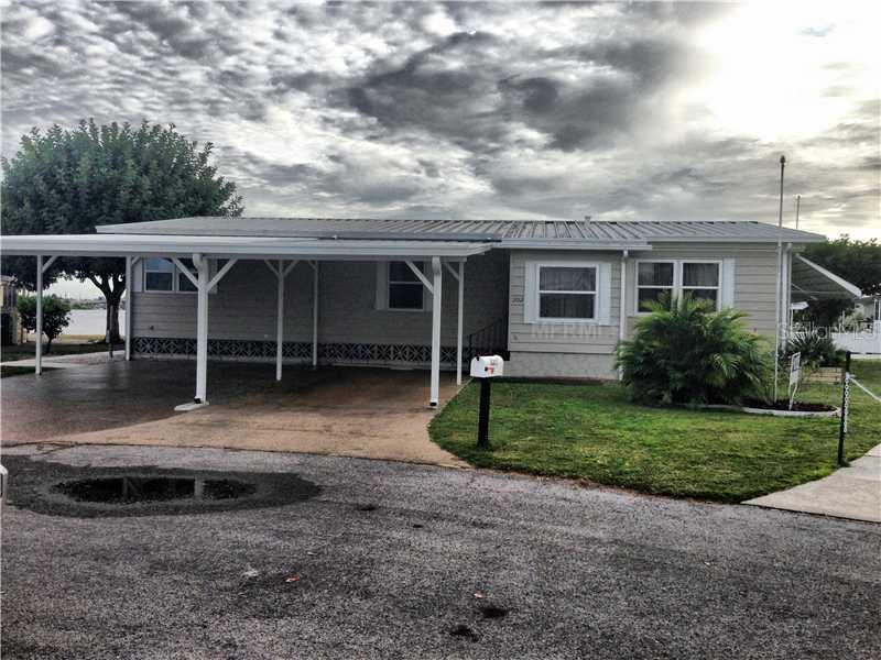 202 Tankey Dr., Palmetto, FL 34221