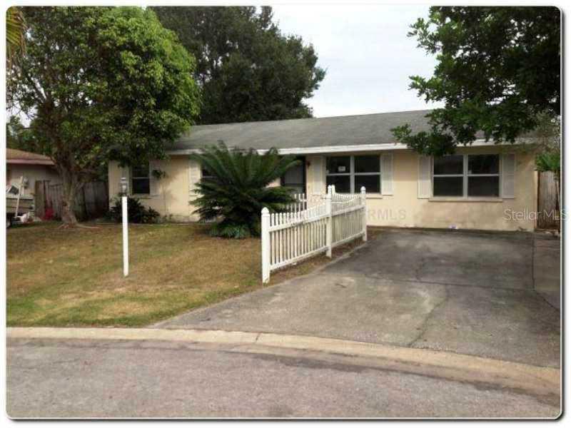 111 67th St., Bradenton, FL 34208