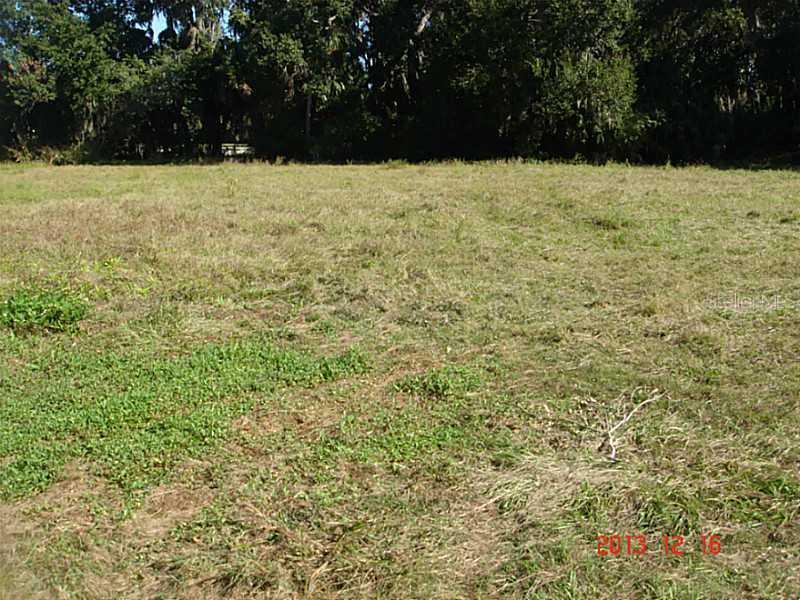 2715 10th Ave., Palmetto, FL 34221