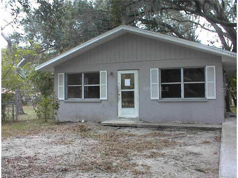 1330 E 30th Ave., Bradenton, FL 34208