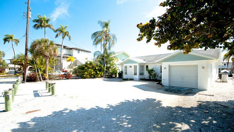 217 N Harbor Dr., Holmes Beach, FL 34217