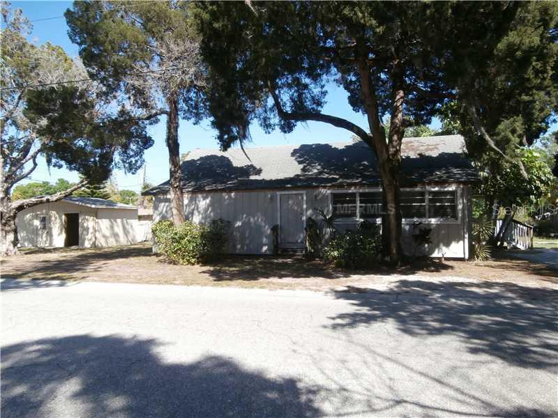 806 W 3rd Ave., Palmetto, FL 34221