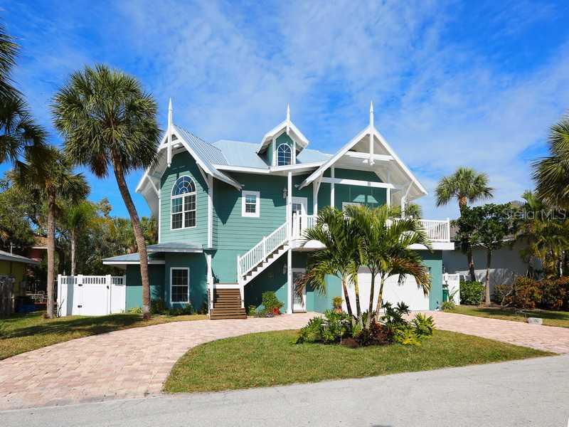 208 77th St., Holmes Beach, FL 34217