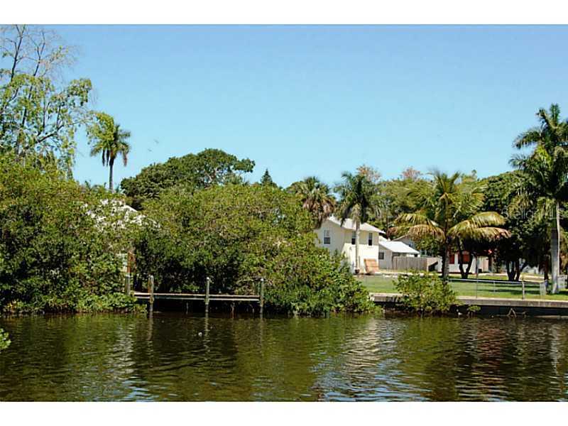 634 Virginia Dr., Bradenton, FL 34205