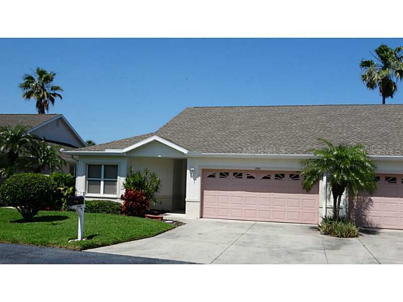 2414 Fairway Oaks Dr., Palmetto, FL 34221