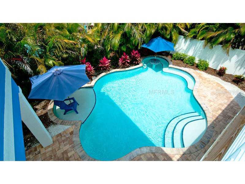120 50th St., Holmes Beach, FL 34217