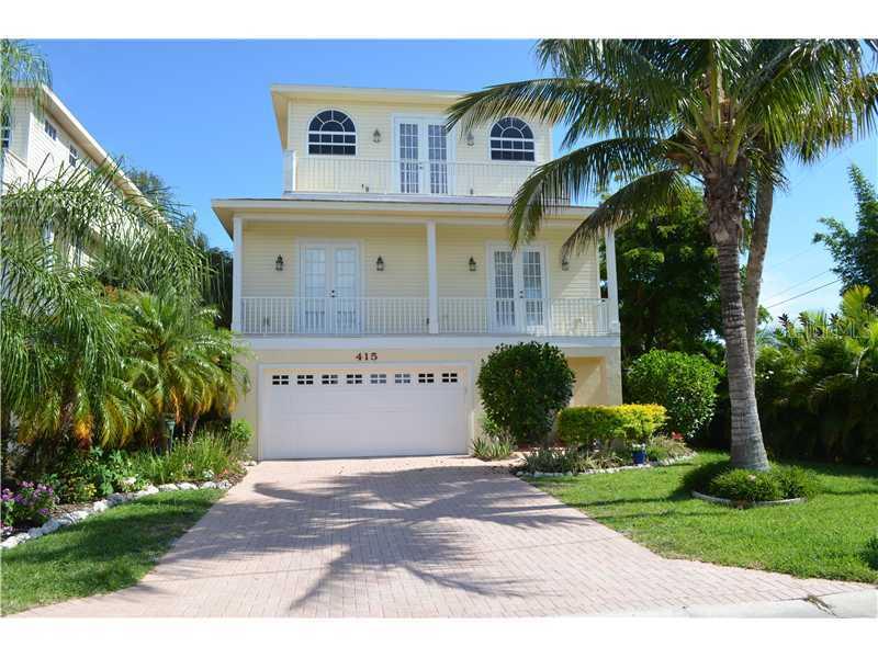 415 Clark Dr., Holmes Beach, FL 34217