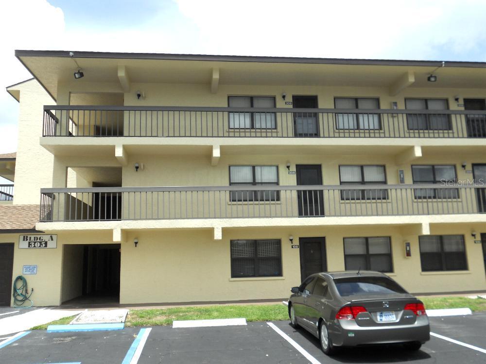 305 30th Ave. #A208, Bradenton, FL 34205