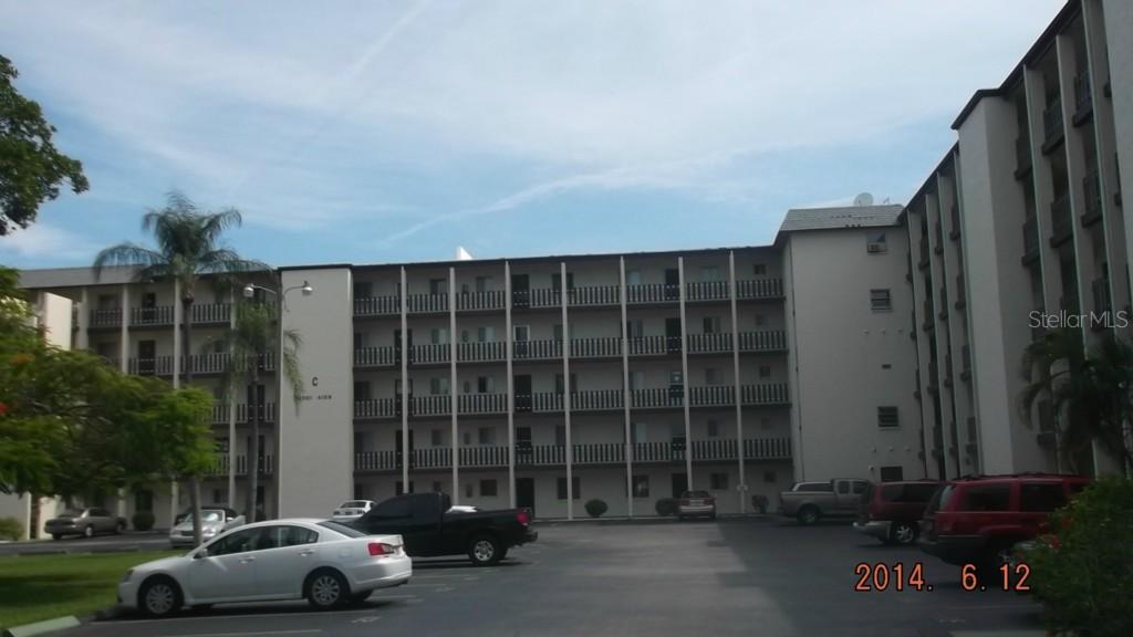 4125 Lake Bayshore Dr. #C-415, Bradenton, FL 34205