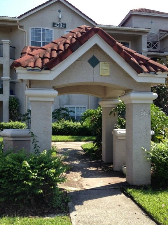 4205 Woodstorks Walk Way #2106, Lutz, FL 33558