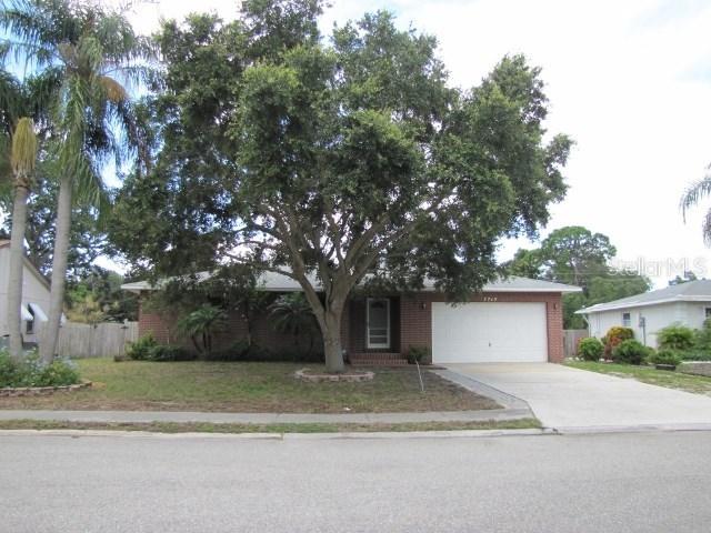 7715 9th Avenue Dr., Bradenton, FL 34209