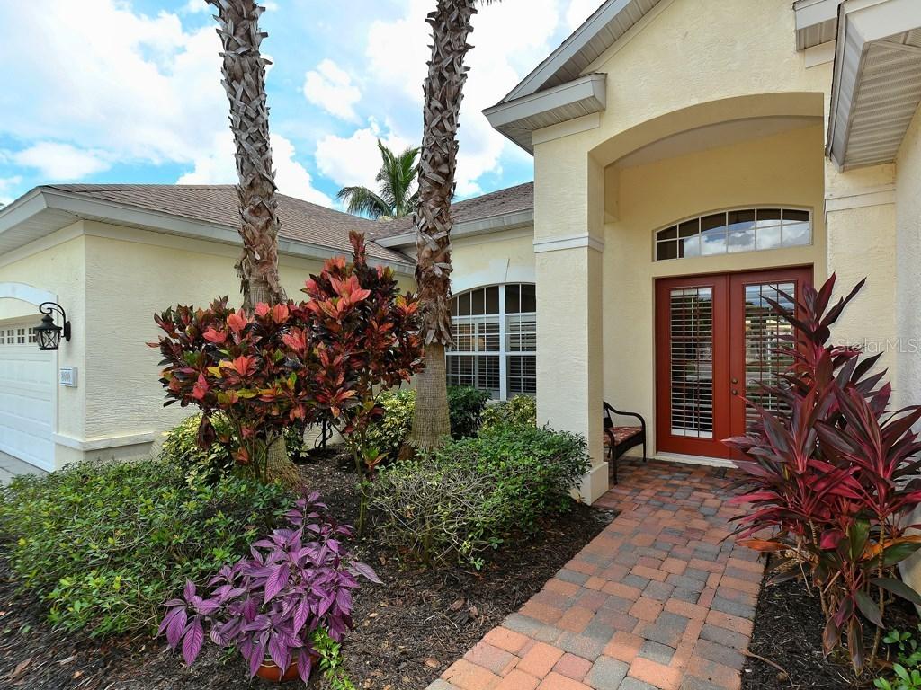 8608 11th Ave., Bradenton, FL 34209