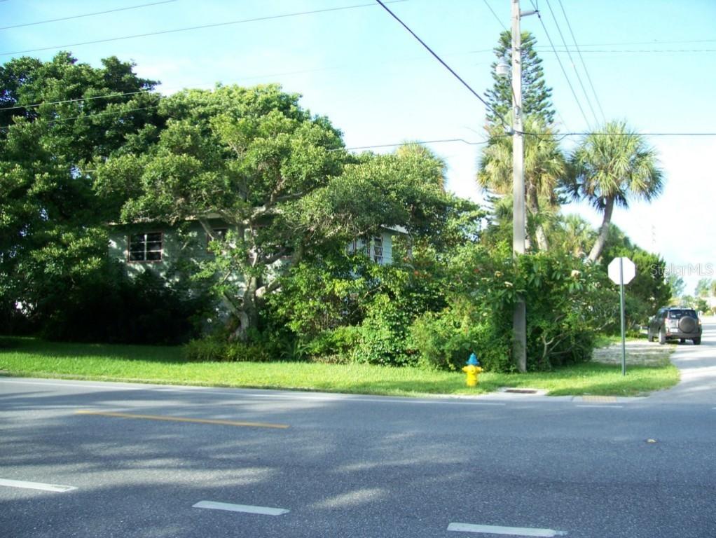 213 77th St., Holmes Beach, FL 34217
