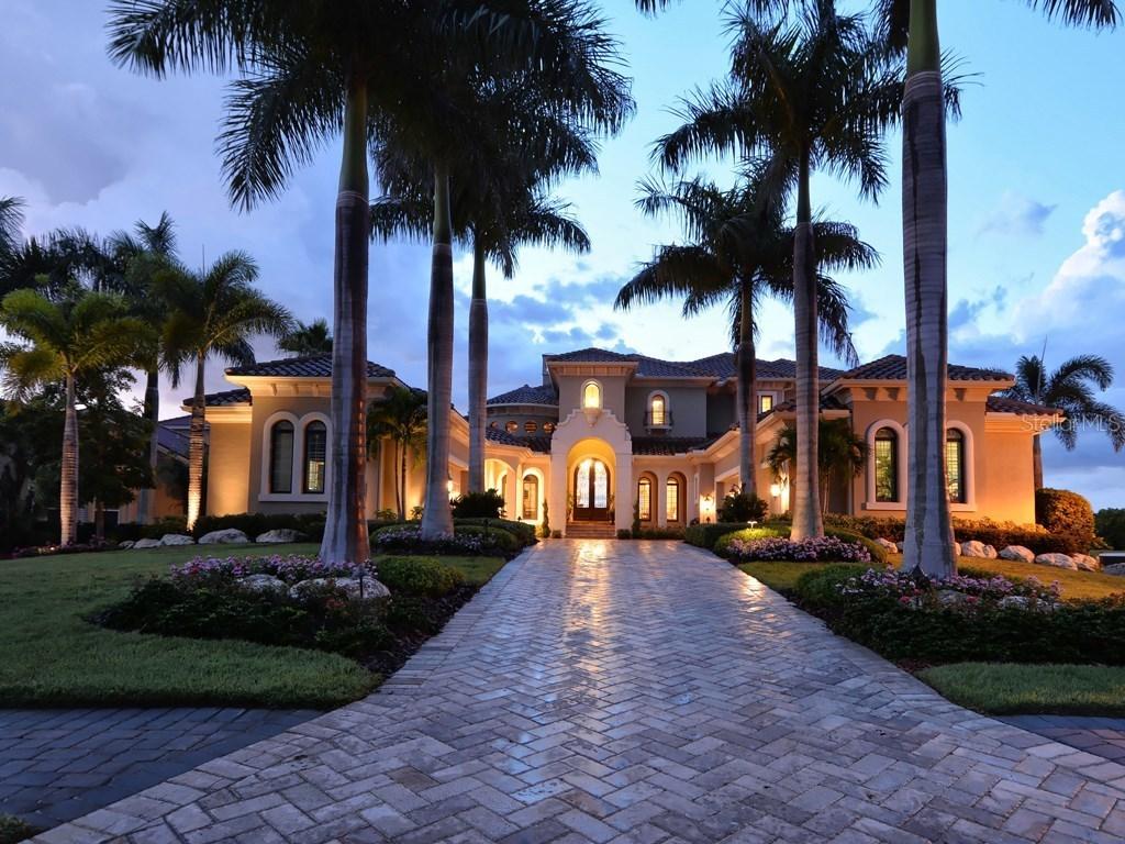4219 Hawk Island Dr., Bradenton, FL 34208