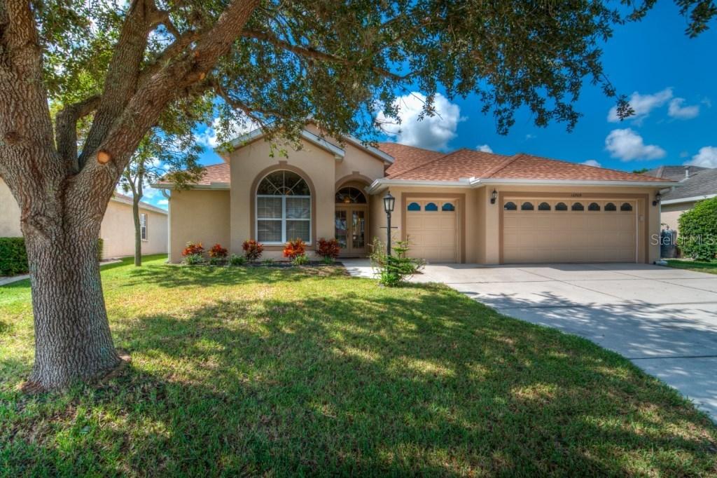 10709 Old Grove Cir., Bradenton, FL 34212