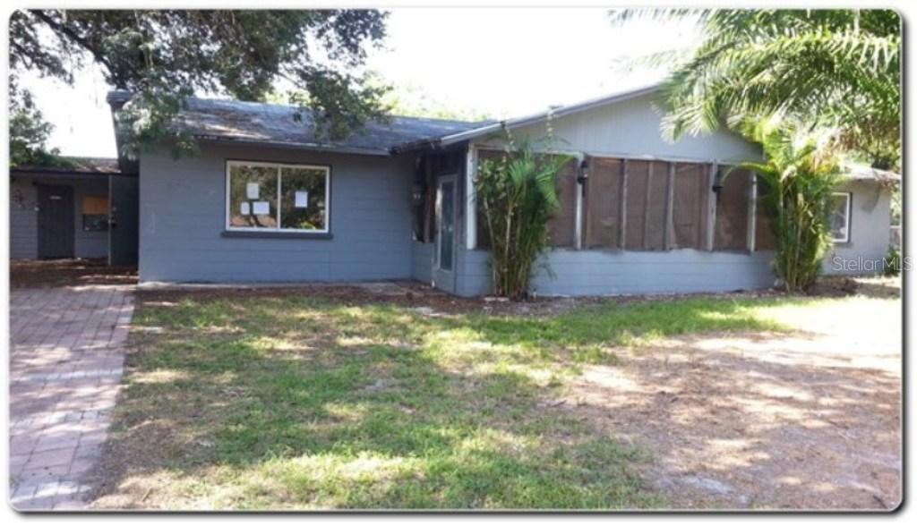 2516 30th Avenue Dr., Bradenton, FL 34208