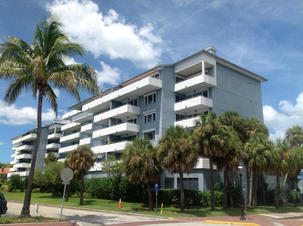 1000 Riverside Dr. #B401, Palmetto, FL 34221