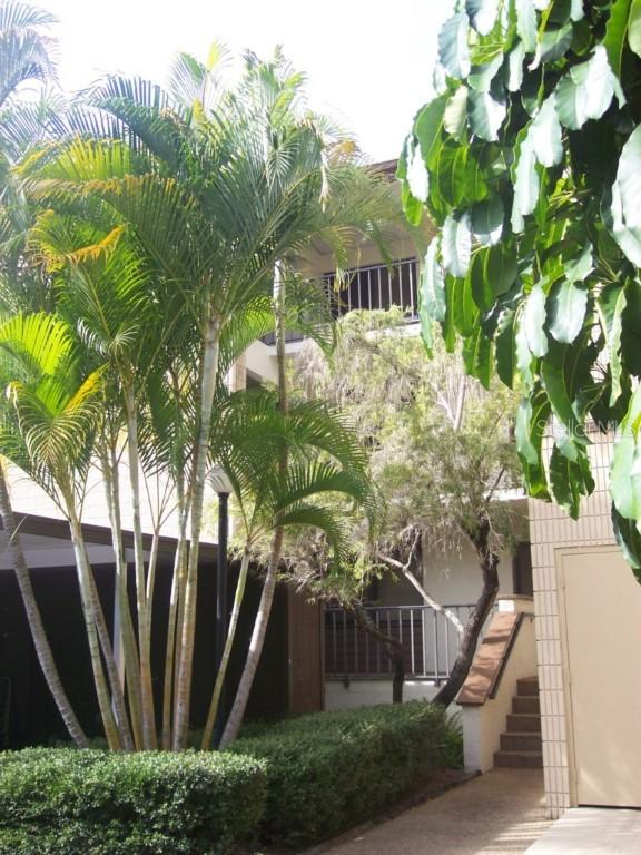 2746 Orchid Oaks Dr. #301AZA, Sarasota, FL 34239