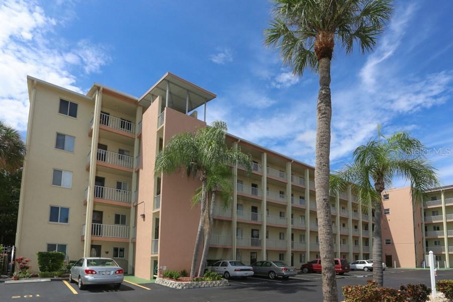 3562 Lake Bayshore Dr. #K202, Bradenton, FL 34205