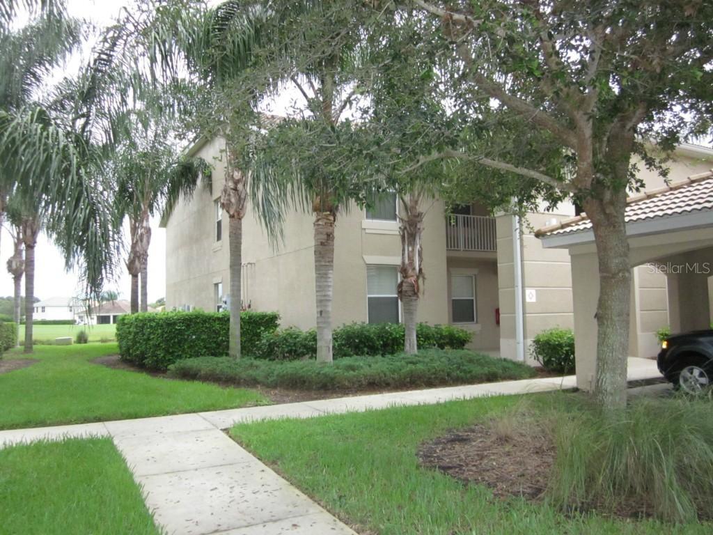 923 Fairwaycove Ln. #101, Bradenton, FL 34212