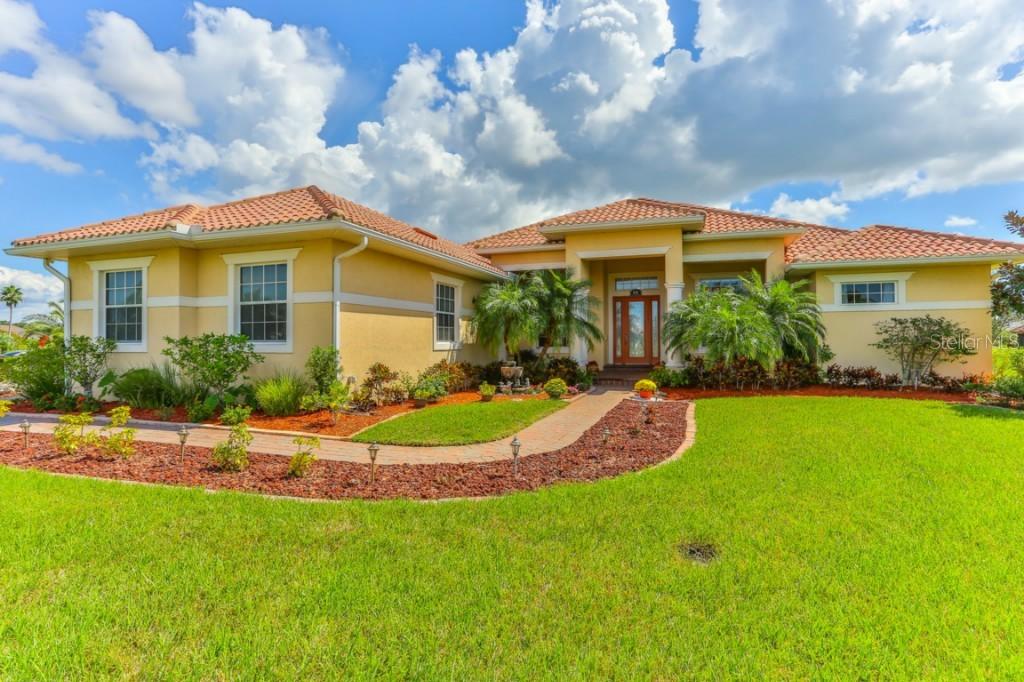 6151 9th Avenue Cir., Bradenton, FL 34212