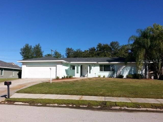 7704 13th Ave., Bradenton, FL 34209