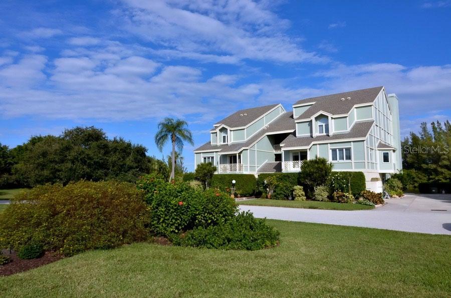 108 Tidy Island Blvd., Bradenton, FL 34210