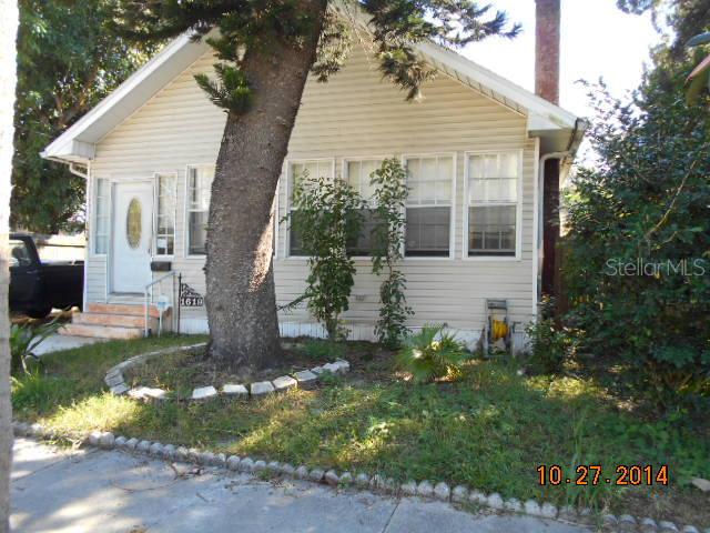 1619 Ballard Park Dr., Bradenton, FL 34205