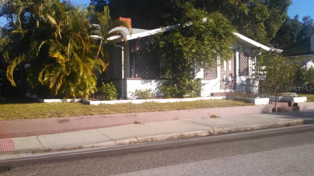 1518 W 12th Ave., Bradenton, FL 34205