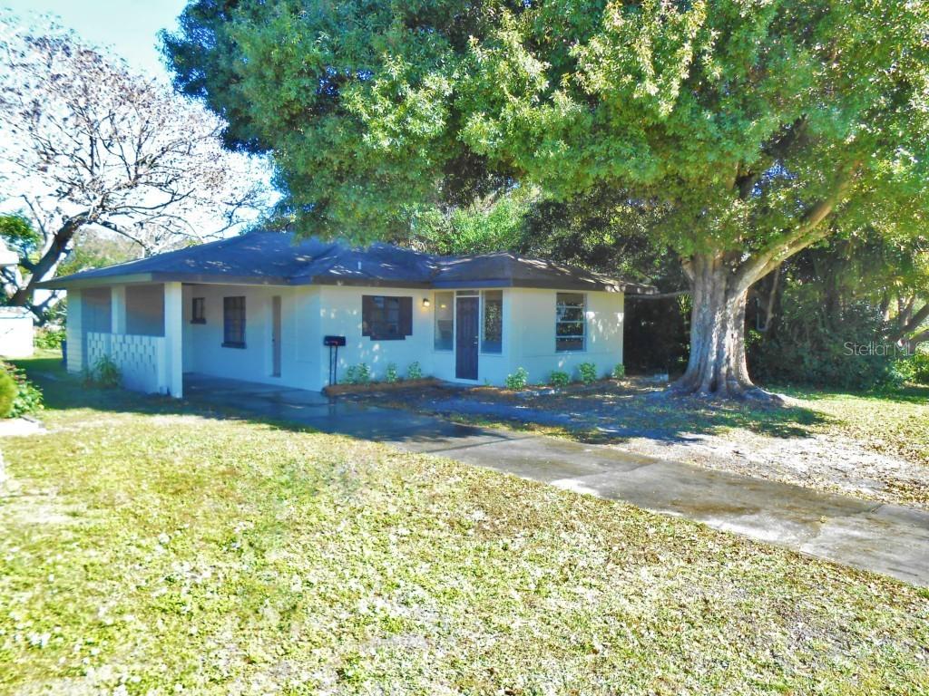 2502 17th Ave., Bradenton, FL 34205